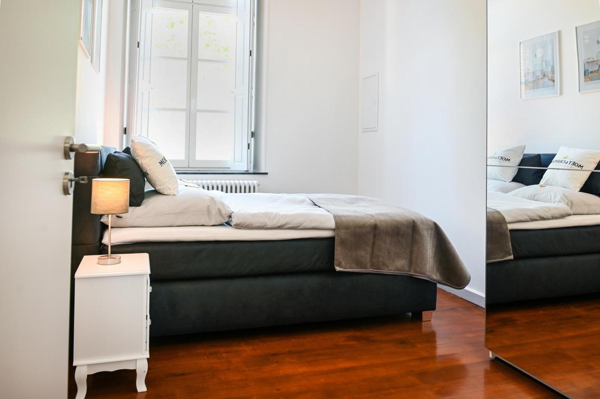 Roemer-Apartment Im Herenhaus Rheinblick 크산텐 외부 사진